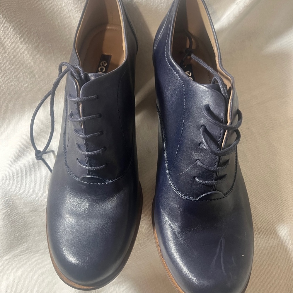 ECCO Women’s Black Pretoria Leather Oxfords